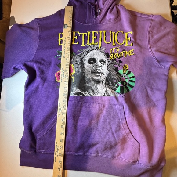 Beetlejuice It's Showtime Graphic Hoodie Purple Faded Colorblock Pullover Large - Picture 6 of 10